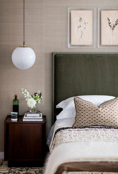 Easy process to make your bedroom dreamy
with the help of upholstered headboard