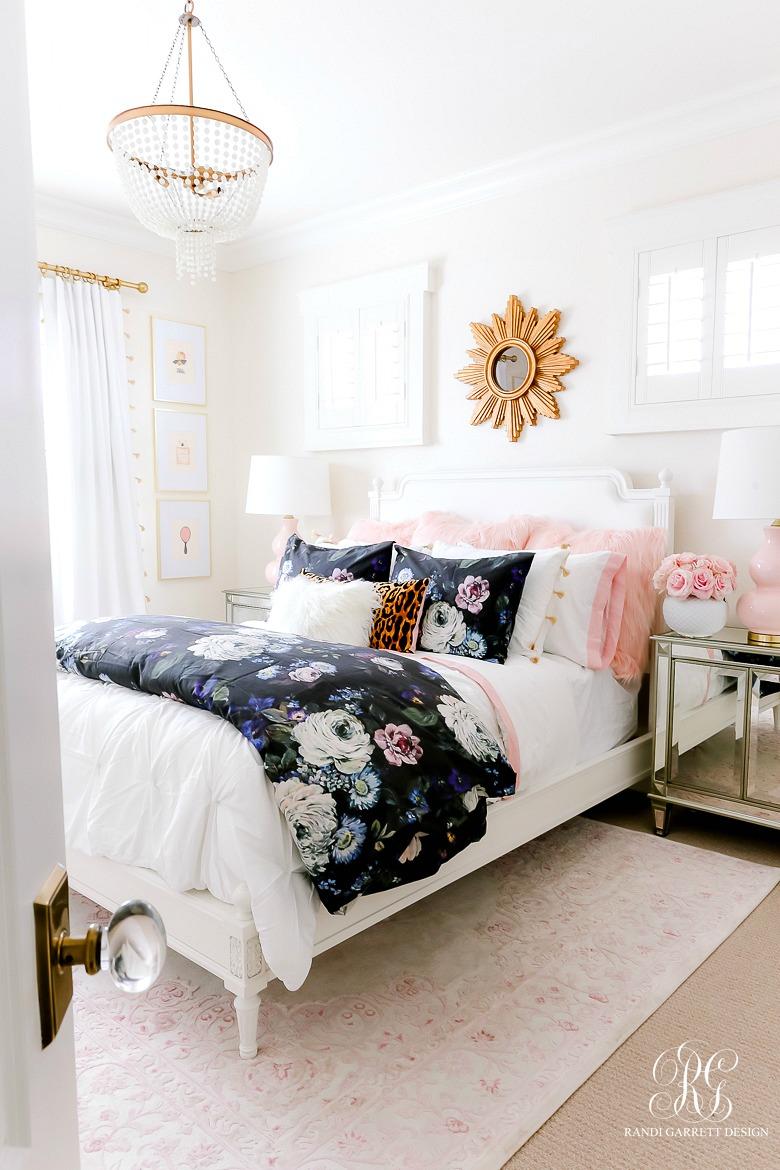 Glamorous teen bedroom featuring luxe fabrics and sparkly decor for elegance