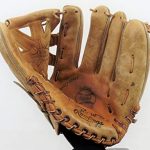 Vintage 11.5" Rawlings Baseball Glove - Model #DW10 - Great For .