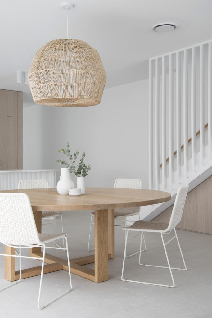 Top White Dining Chairs for a
Timeless  Look