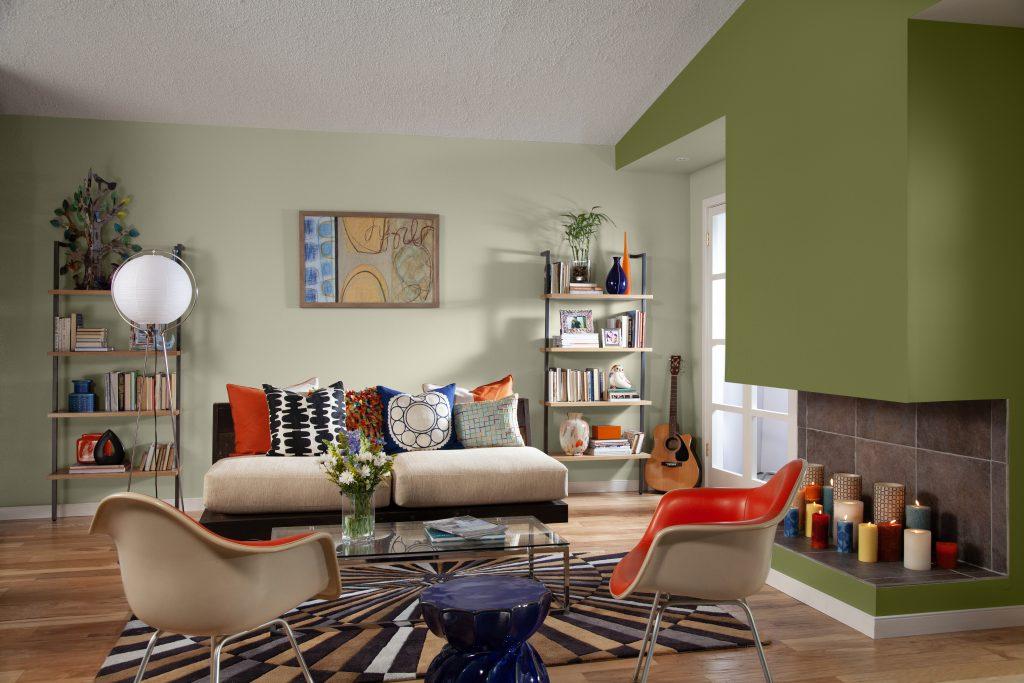 Use a bold paint color on one​ wall for eclectic⁢ flair