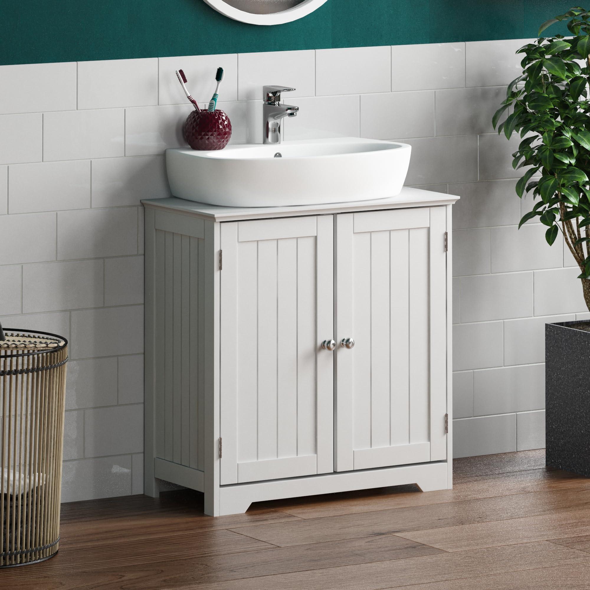 Utilize under-sink ⁤storage for a clutter-free small bathroom